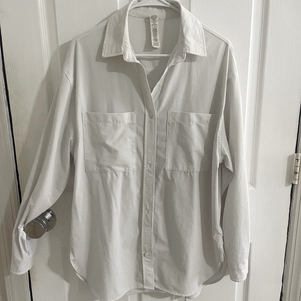 Alo White Button-Up Shirt